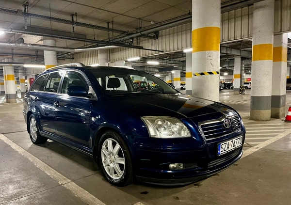 Toyota Avensis cena 13500 przebieg: 260000, rok produkcji 2005 z Katowice małe 211